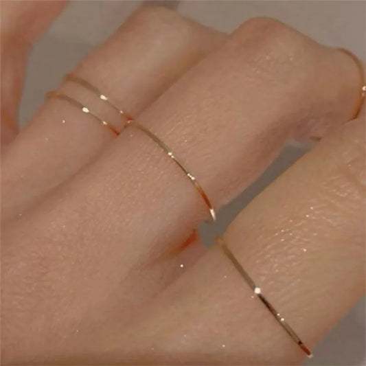 Klasyczny pierścionek ze stali nierdzewnej pozłacany 14K – minimalistyczny, elegancki, trwały