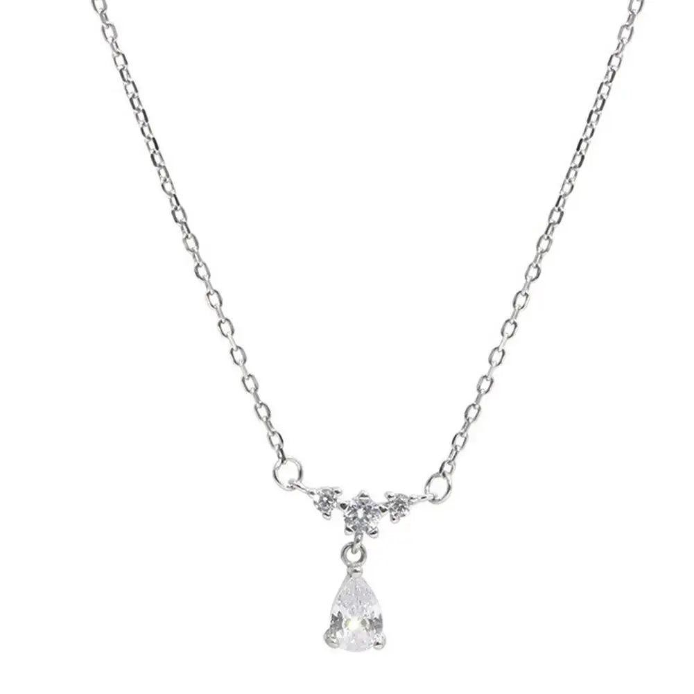 Naszyjnik z zawieszką w kształcie kropli wody, delikatny, z cyrkoniami